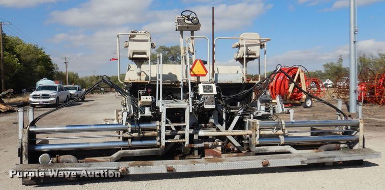 image for item KD9182 1997 Cedarapids CR461  paver