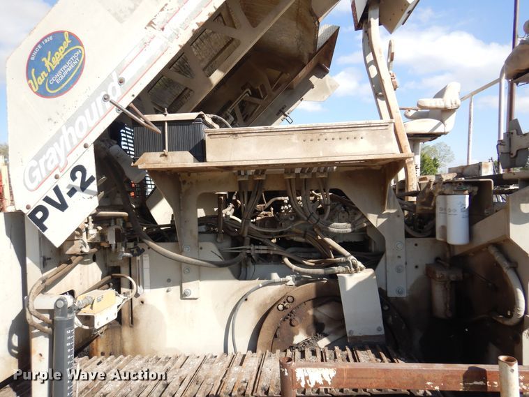 image for item KD9182 1997 Cedarapids CR461  paver