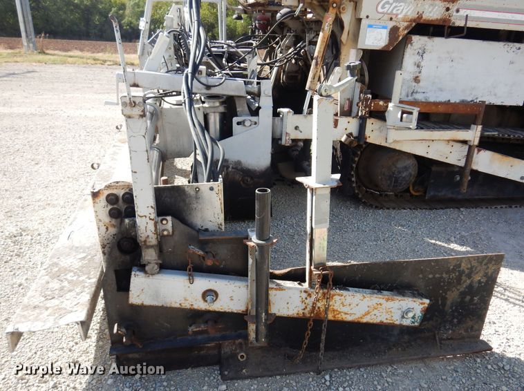 image for item KD9182 1997 Cedarapids CR461  paver