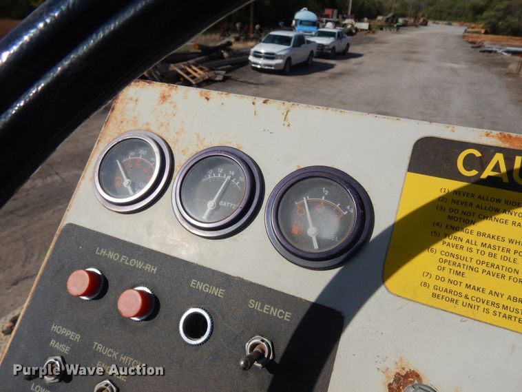 image for item KD9182 1997 Cedarapids CR461  paver