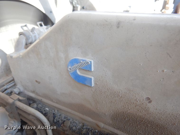 image for item KD9182 1997 Cedarapids CR461  paver