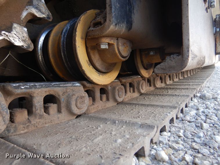 image for item KD9182 1997 Cedarapids CR461  paver