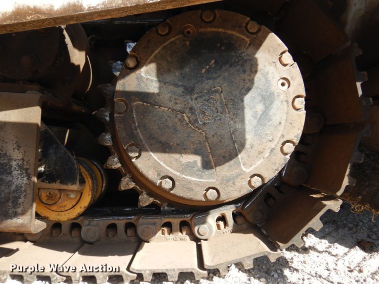 image for item KD9182 1997 Cedarapids CR461  paver