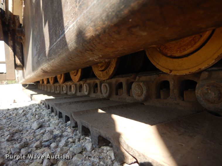 image for item KD9182 1997 Cedarapids CR461  paver