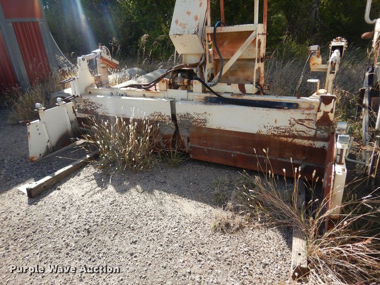 image for item KD9184 1989 Cedarapids CR451  paver