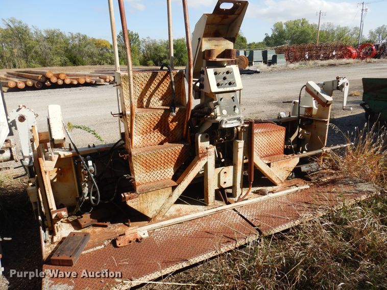 image for item KD9184 1989 Cedarapids CR451  paver