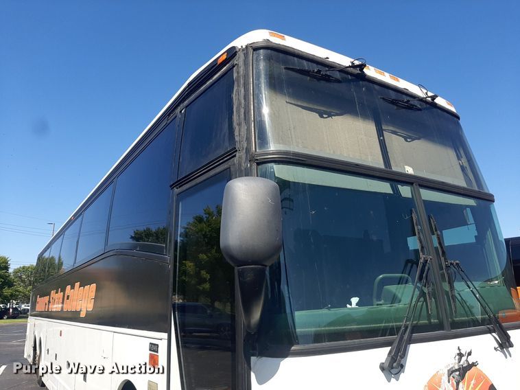 image for item KD9224 2003 Van Hool T2145  coach bus