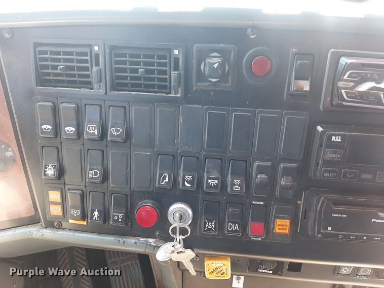 image for item KD9224 2003 Van Hool T2145  coach bus