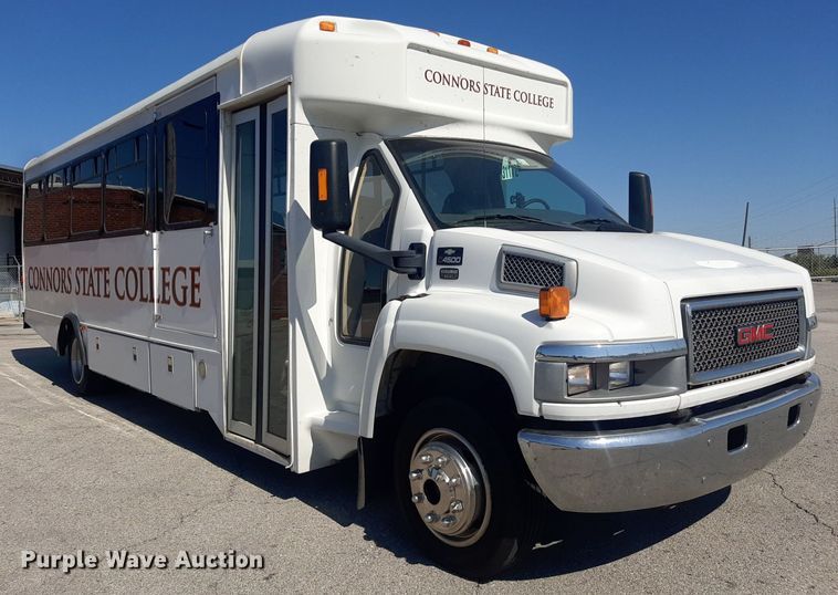 image for item KD9225 2006 GMC C5500  shuttle bus