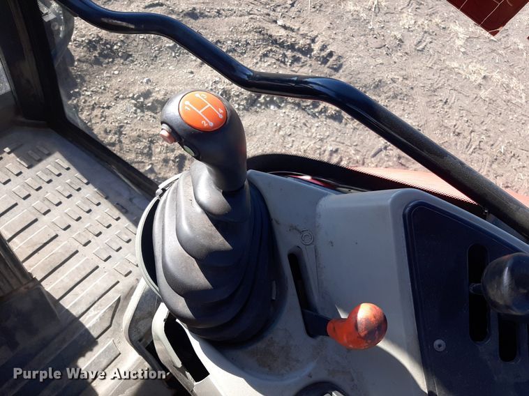 image for item KD9233 2005 Massey Ferguson 5460  MFWD tractor