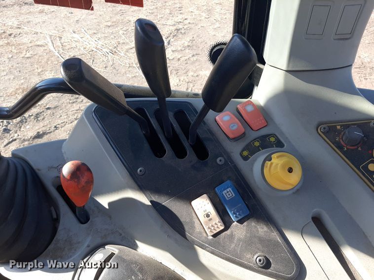 image for item KD9233 2005 Massey Ferguson 5460  MFWD tractor