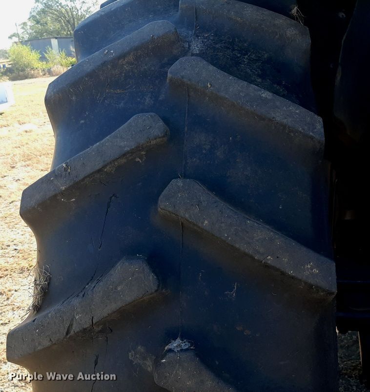 image for item KD9233 2005 Massey Ferguson 5460  MFWD tractor