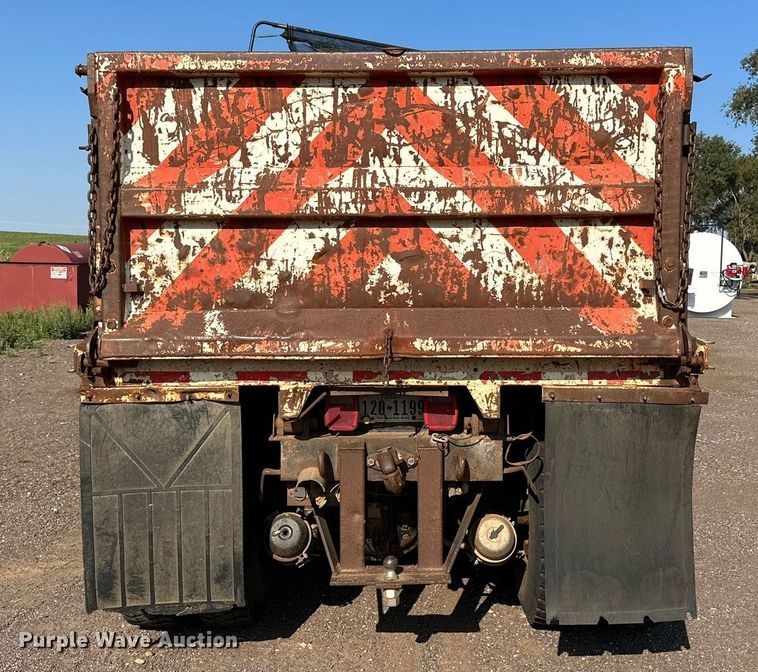 image for item KM9808 1989 White GMC WCS  dump truck