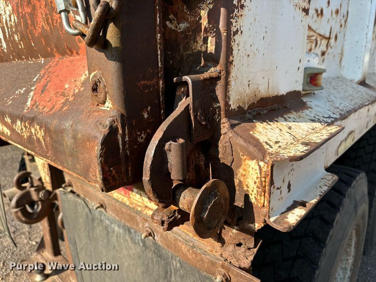 image for item KM9808 1989 White GMC WCS  dump truck