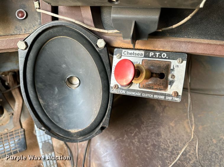 image for item KM9808 1989 White GMC WCS  dump truck