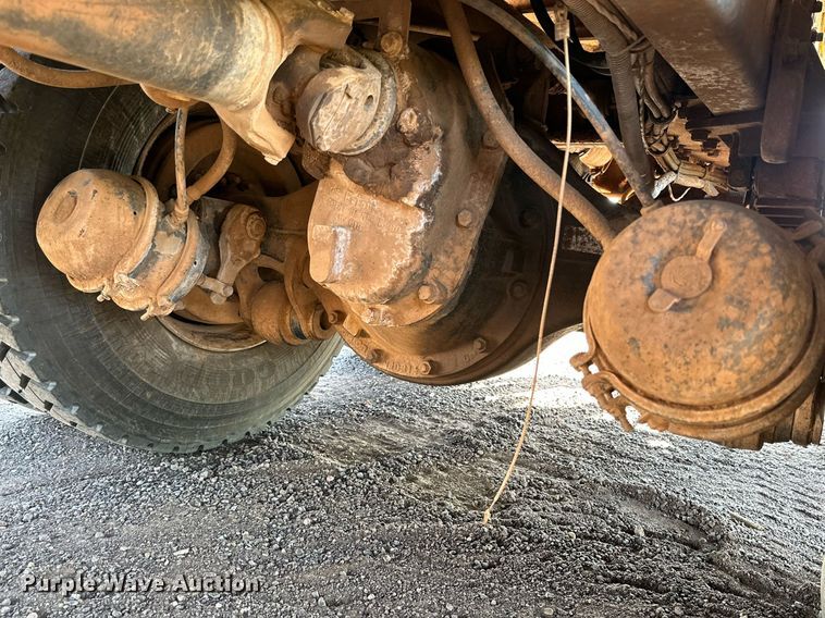 image for item KM9808 1989 White GMC WCS  dump truck