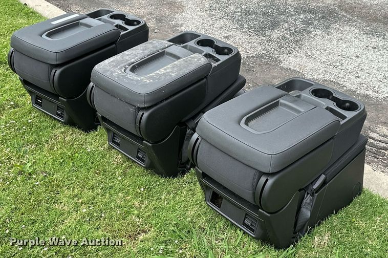 image for item KT9283 (3) 2023 Chevrolet Silverado 1500 Center Consoles