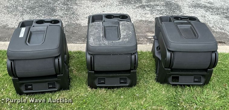 image for item KT9283 (3) 2023 Chevrolet Silverado 1500 Center Consoles