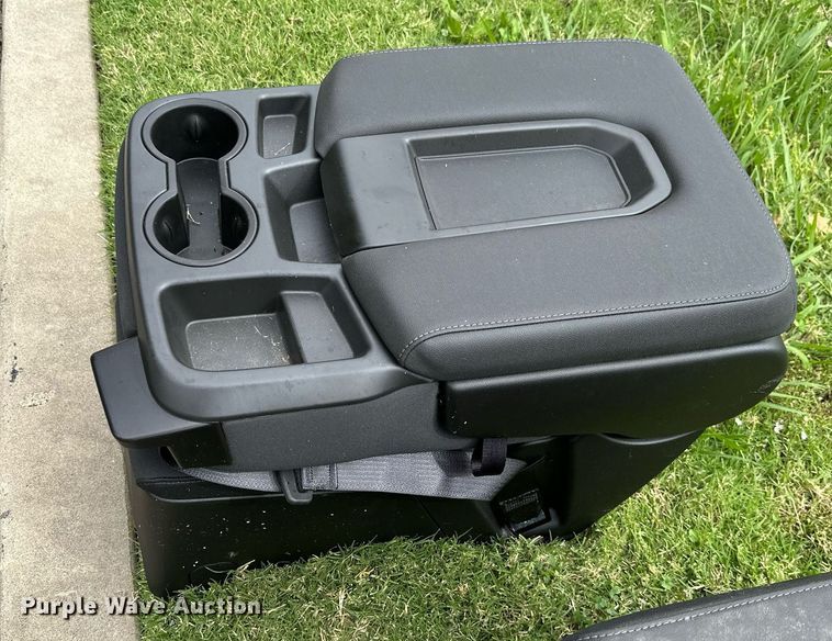 image for item KT9283 (3) 2023 Chevrolet Silverado 1500 Center Consoles