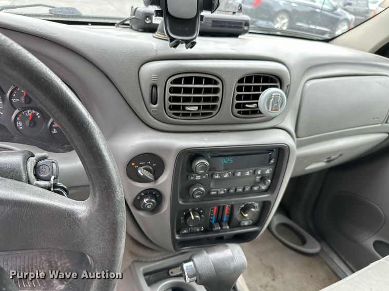 image for item KT9284 2008 Chevrolet TrailBlazer LS  SUV