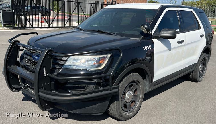 image for item LF9450 2016 Ford Explorer Police Interceptor  SUV