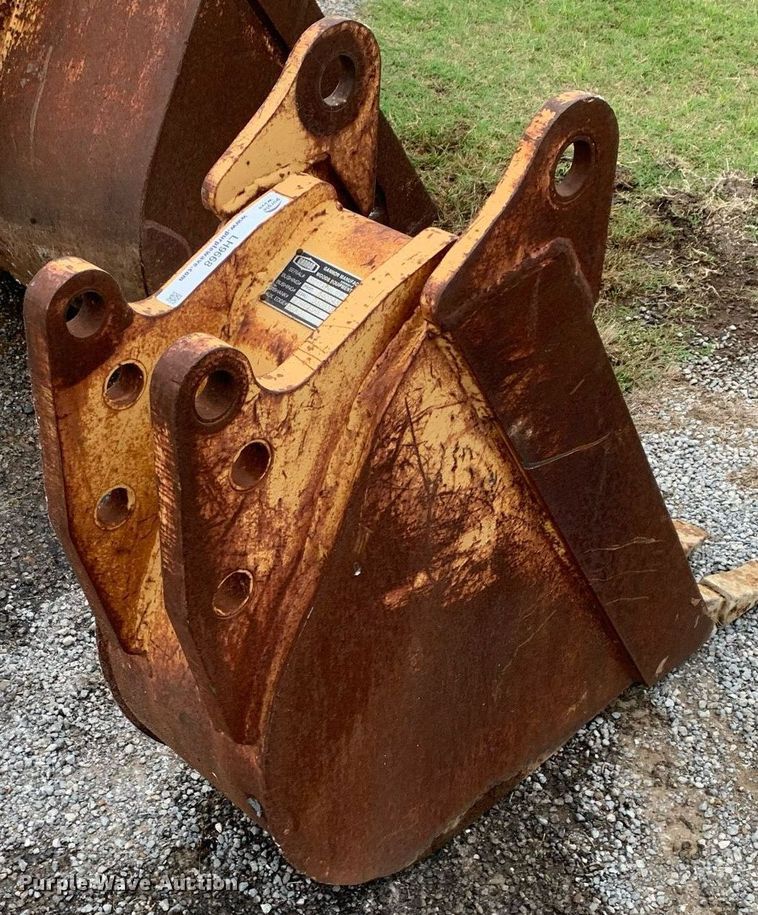 image for item LH9668 Gannon 12P  excavator bucket