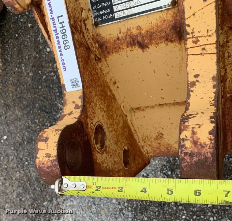 image for item LH9668 Gannon 12P  excavator bucket