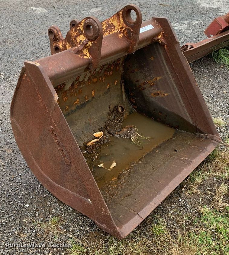 image for item LH9669 Vail 580 HD36  excavator bucket