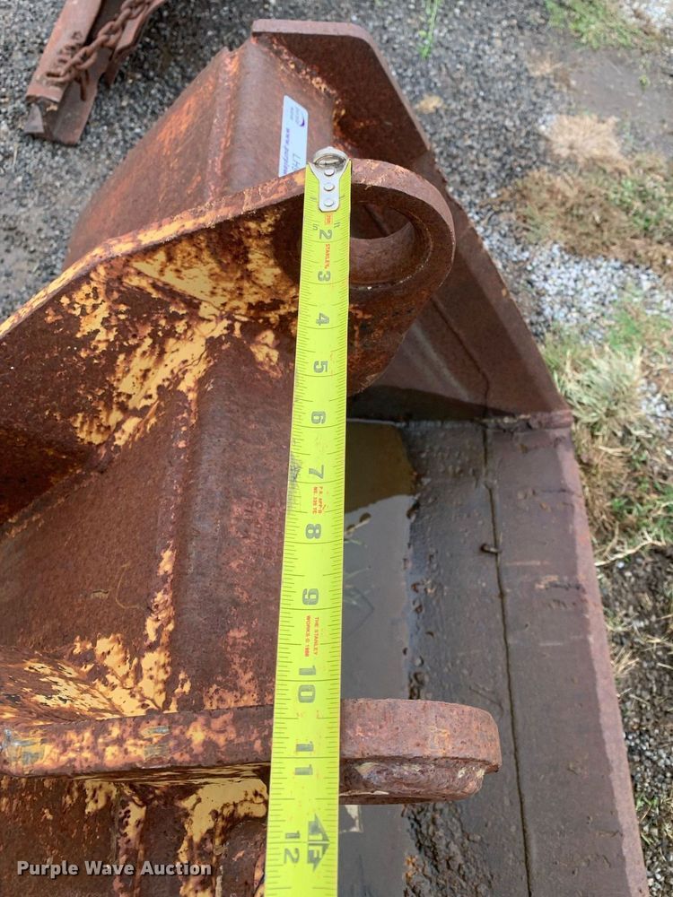 image for item LH9669 Vail 580 HD36  excavator bucket