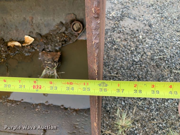 image for item LH9669 Vail 580 HD36  excavator bucket