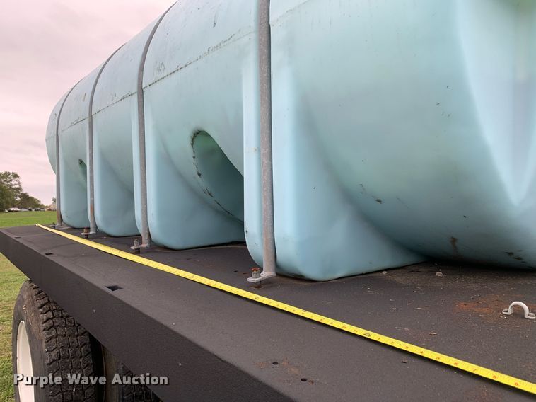 image for item LH9671 1986 Chevrolet CC7D042  flatbed truck