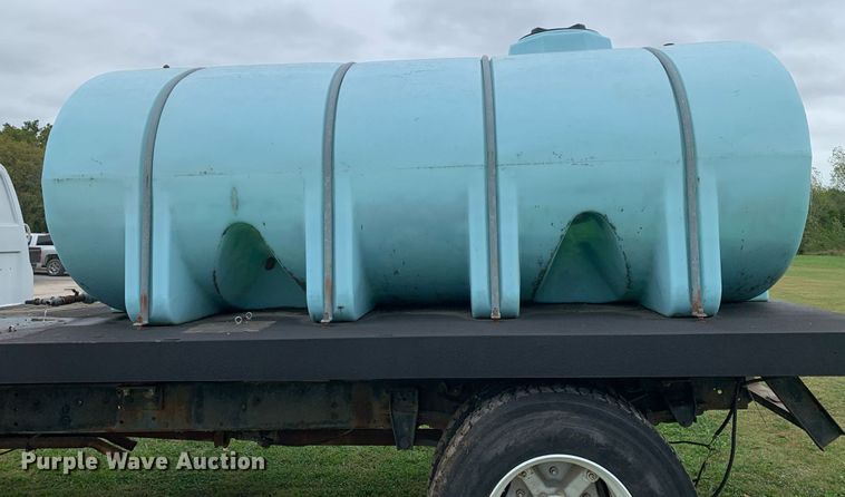 image for item LH9671 1986 Chevrolet CC7D042  flatbed truck