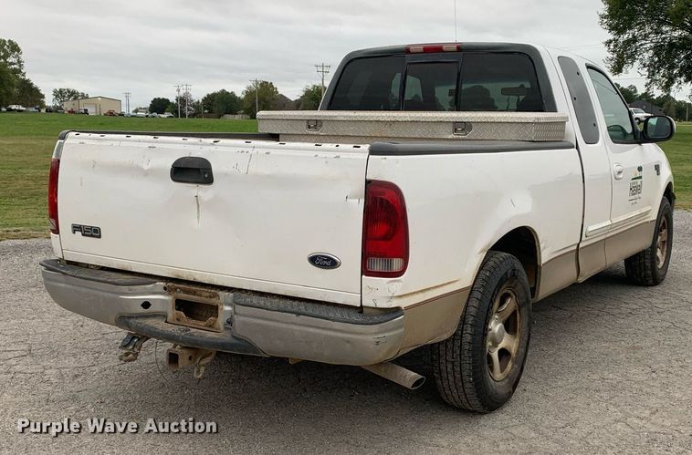 image for item LH9672 2000 Ford F150  SuperCab pickup truck