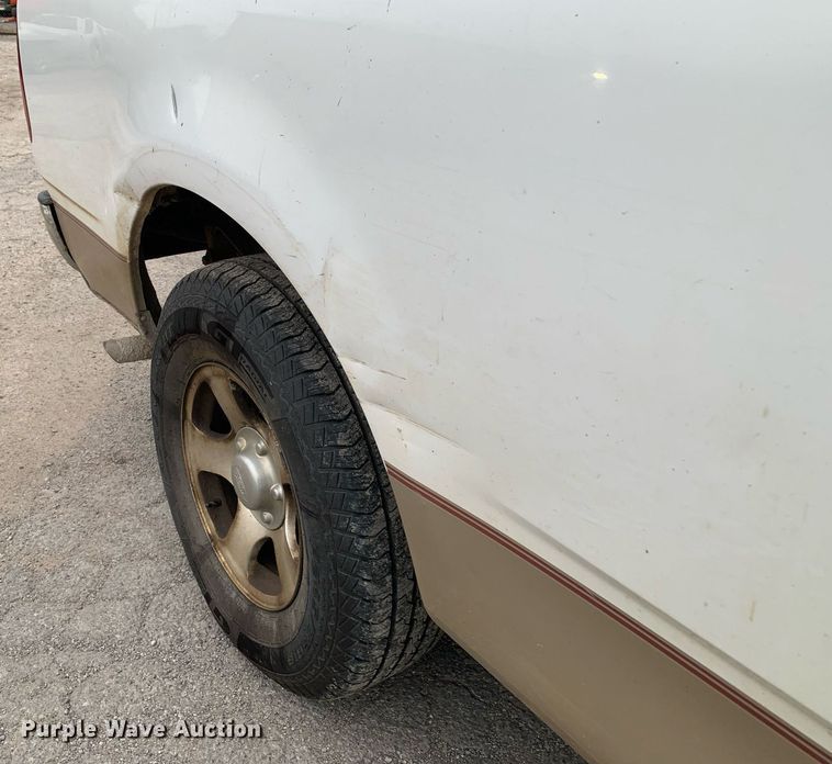 image for item LH9672 2000 Ford F150  SuperCab pickup truck