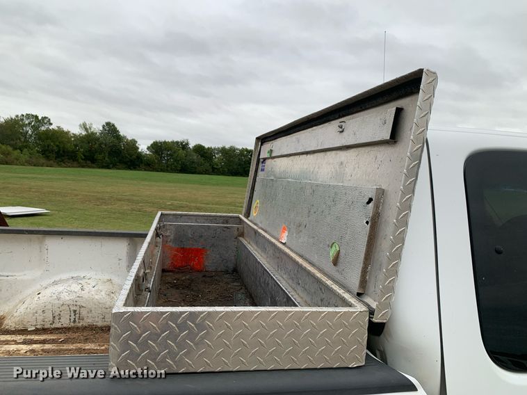 image for item LH9672 2000 Ford F150  SuperCab pickup truck