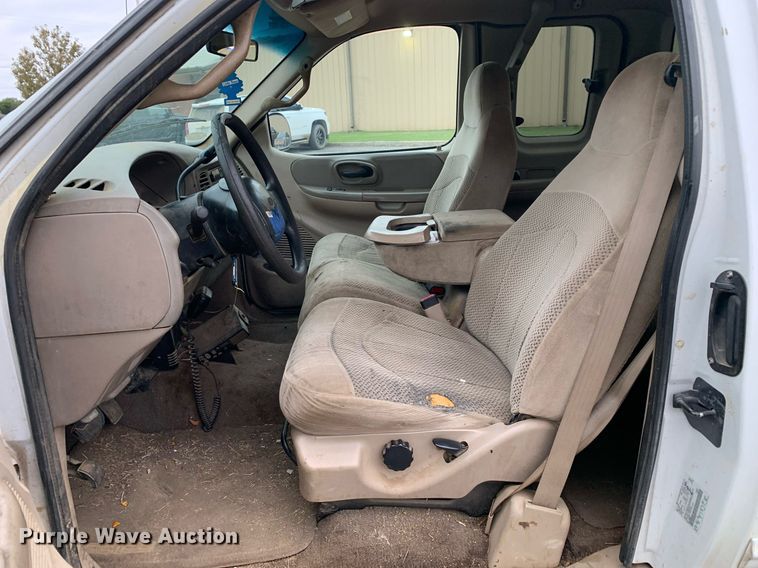 image for item LH9672 2000 Ford F150  SuperCab pickup truck