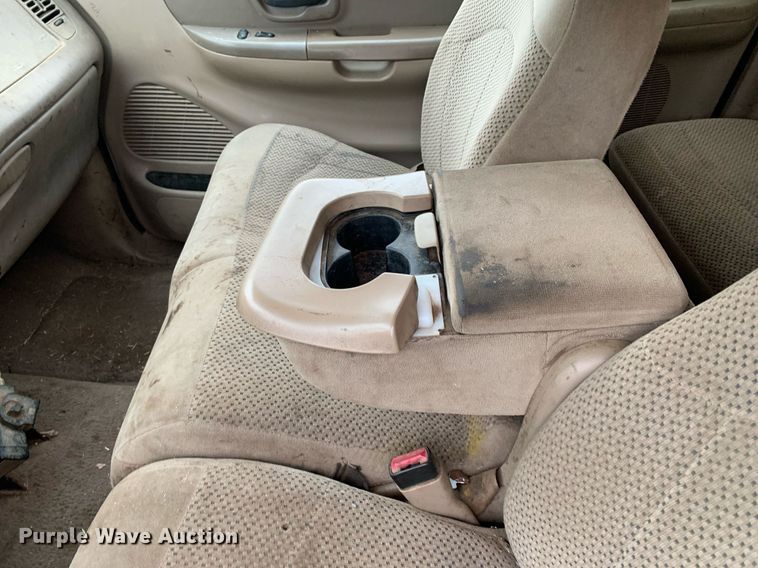 image for item LH9672 2000 Ford F150  SuperCab pickup truck