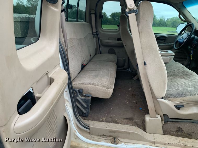 image for item LH9672 2000 Ford F150  SuperCab pickup truck