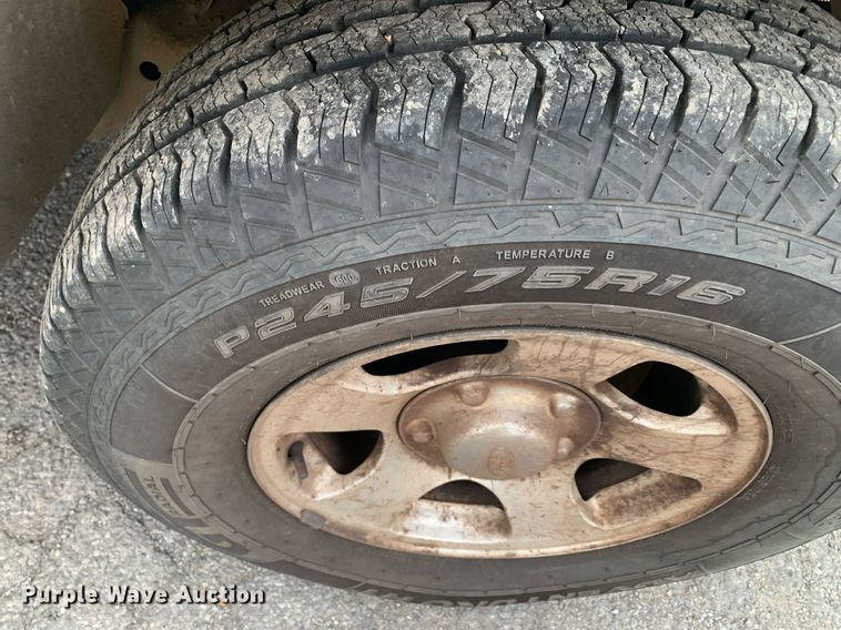 image for item LH9672 2000 Ford F150  SuperCab pickup truck