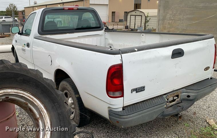 image for item LH9673 2004 Ford F150  pickup truck
