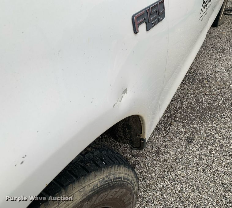 image for item LH9673 2004 Ford F150  pickup truck