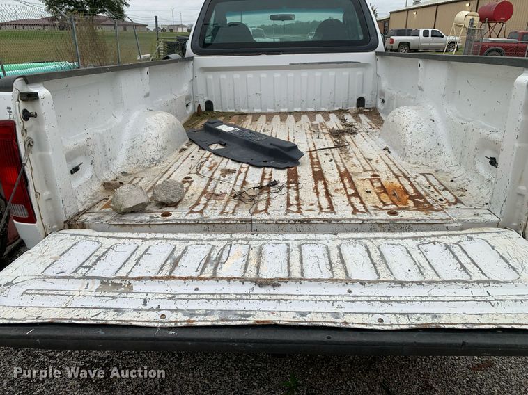 image for item LH9673 2004 Ford F150  pickup truck