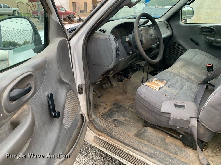 image for item LH9673 2004 Ford F150  pickup truck