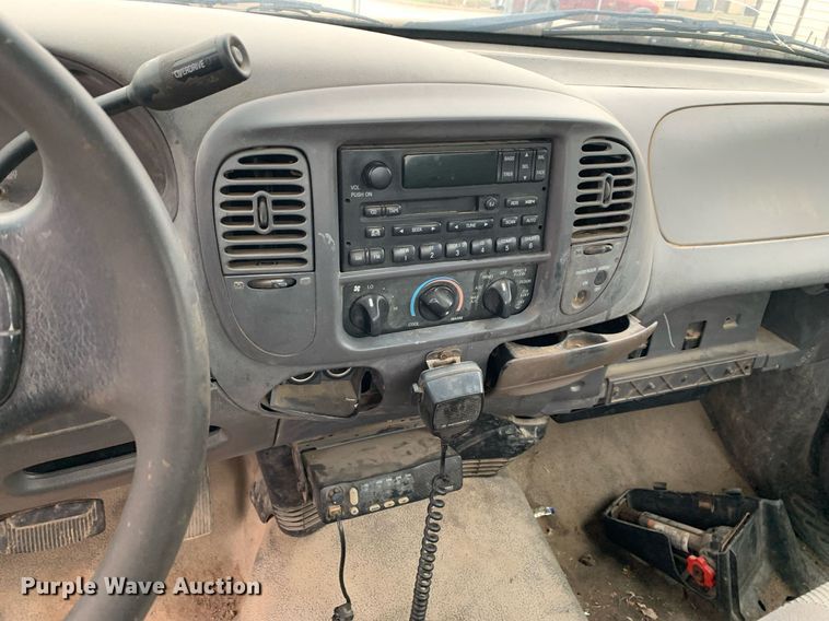 image for item LH9673 2004 Ford F150  pickup truck