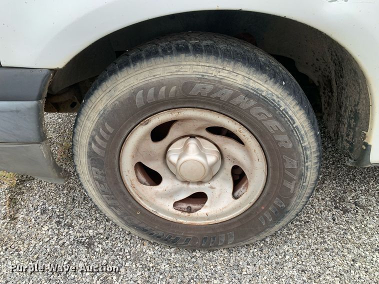 image for item LH9673 2004 Ford F150  pickup truck