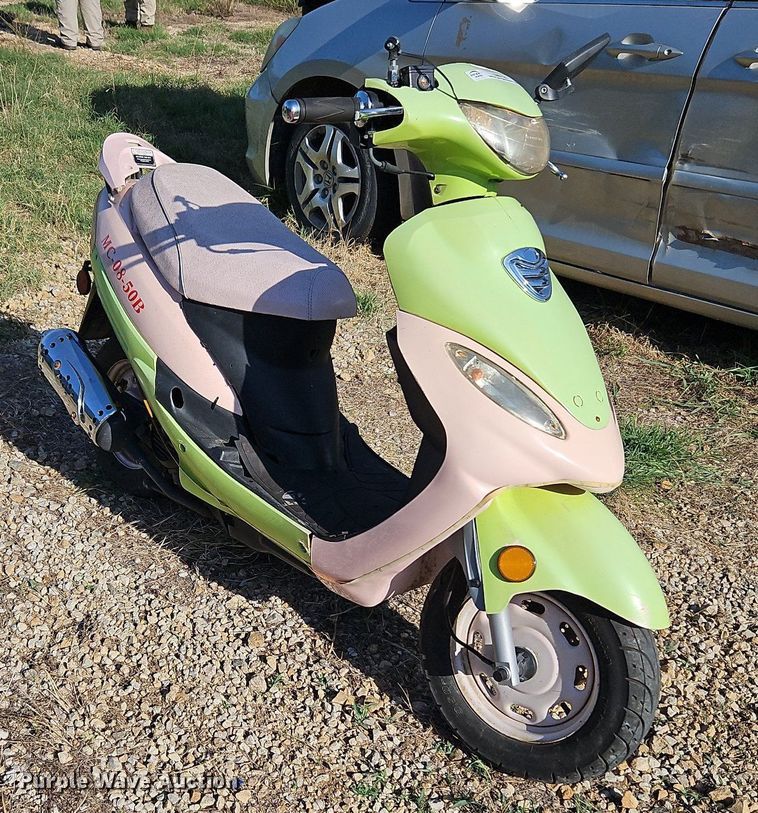 image for item LM9125 2008 BENZHOU MC-08-50B  scooter