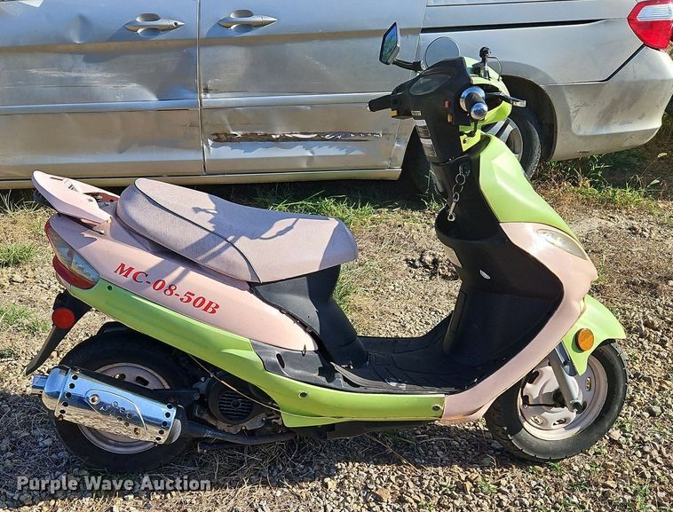 image for item LM9125 2008 BENZHOU MC-08-50B  scooter