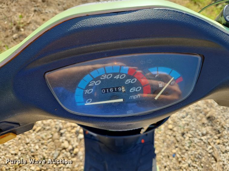 image for item LM9125 2008 BENZHOU MC-08-50B  scooter