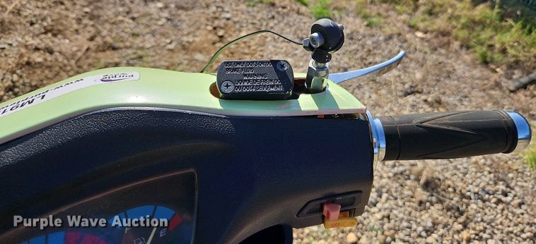 image for item LM9125 2008 BENZHOU MC-08-50B  scooter