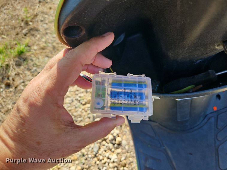 image for item LM9125 2008 BENZHOU MC-08-50B  scooter